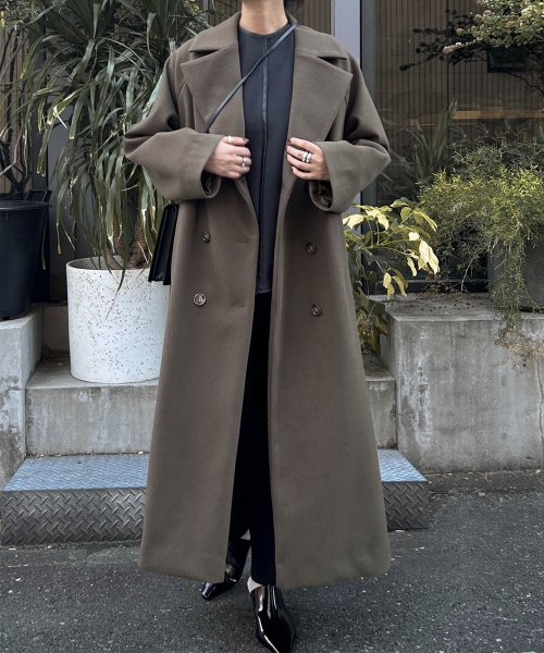 【Audrey and John Wad】ビッグカラーロングチェスターコート 着用サイズ：M　着用カラー：ブラック