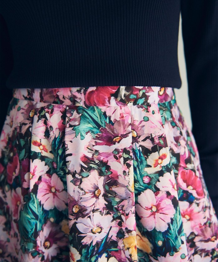 美品　グレースコンチネンタル　グラデフラワープリントスカート　　花柄　キナリ フラワープリントラップスカート / GRACE CONTINENTAL | GRACE