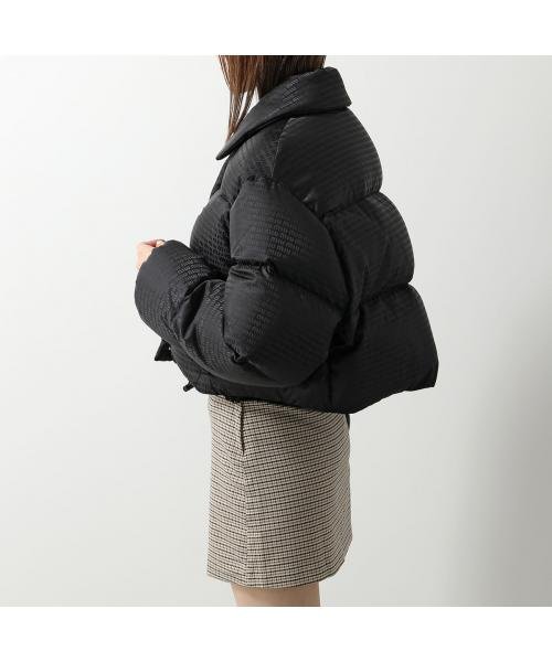 MIUMIU ダウンジャケット ML719 13FO クロップド モノグラム ダウンジャケット ML719 13FO クロップド