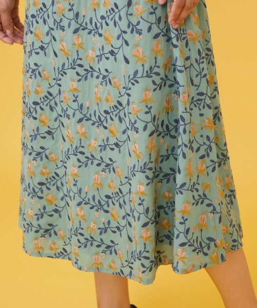 Relajado フラワー刺繍フレアスカート 