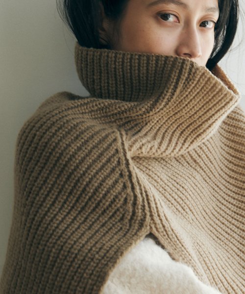 marjour(マージュール)/SWITCHING KNIT CAPE/img02