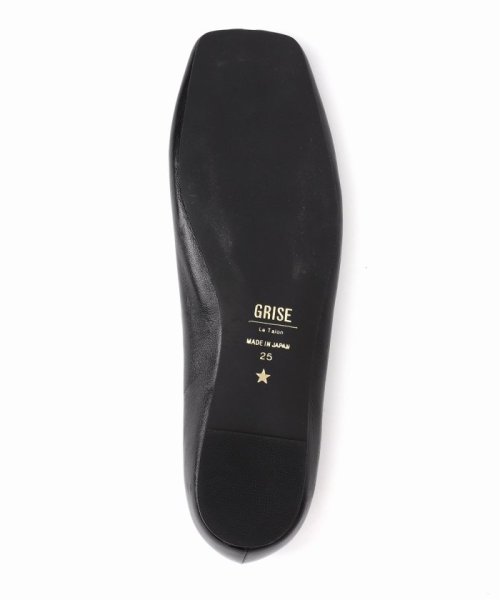 GRISEレザースクエアプリーツフラット GRISE Talon