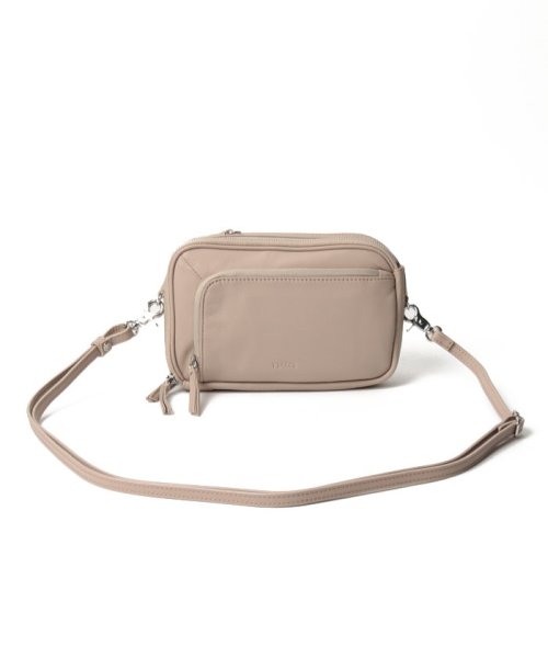 イタリアンシープ多機能ポシェット 色移り注意