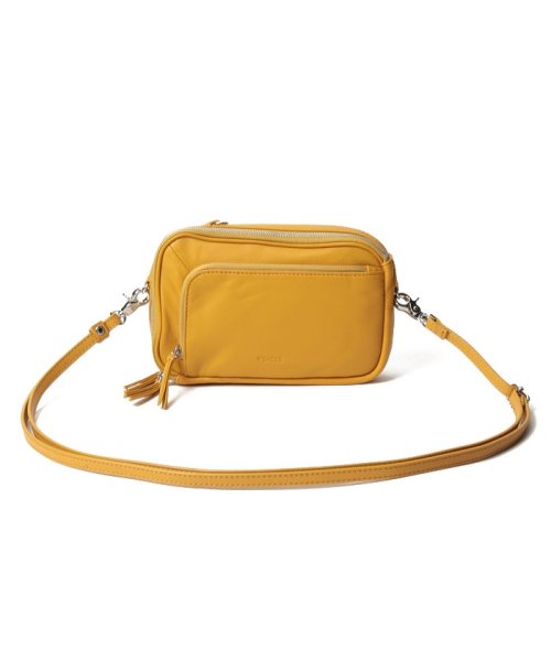 イタリアンシープ多機能ポシェット 色移り注意