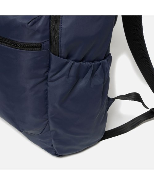 ネイバーフッドバックパック 