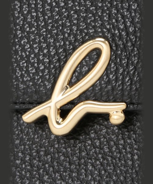 IS12F－09 The b. ショルダーバッグ 