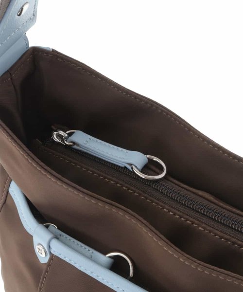 [撥水・ペットボトルホルダー付]アクセントレザーショルダーバッグ 