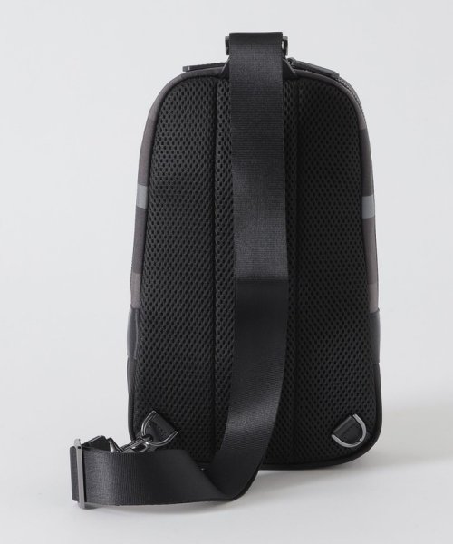 コーデュラバリスティックスマートボディバッグ 