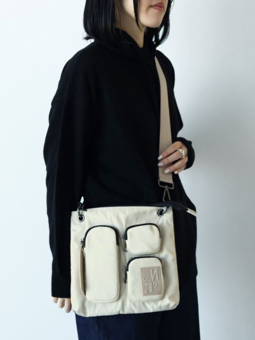 ポケットデザインマルチWAYバックパック もございます 本体 高さ 斜め掛け ロープ