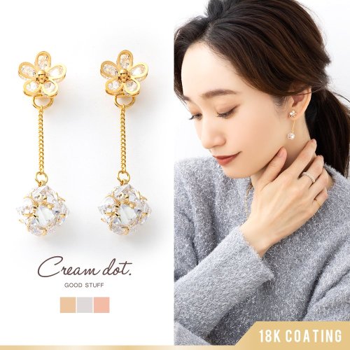 cream dot(クリームドット)/煌めくパヴェ×フラワーの2wayバックキャッチピアス/img01