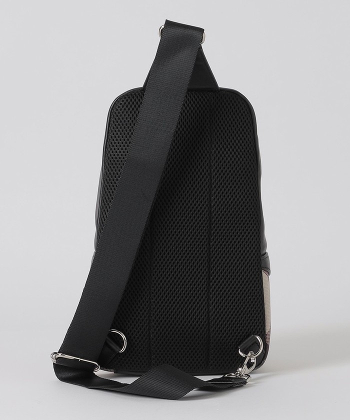 限定】クレストブリッジチェックPVCボディバッグ(505842416)｜HANKYU