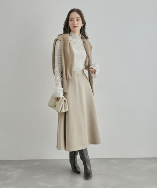 袖ギャザーレースカットソー 