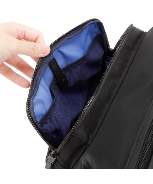 ランバンオンブルー バッグ ショルダーバッグ メンズ ブランド 斜めがけ 撥水 防水 LANVIN en Bleu 541102 LANVIN en ｜オープンポケット×2　　　　　 ｜ファスナーポケット　　　　　