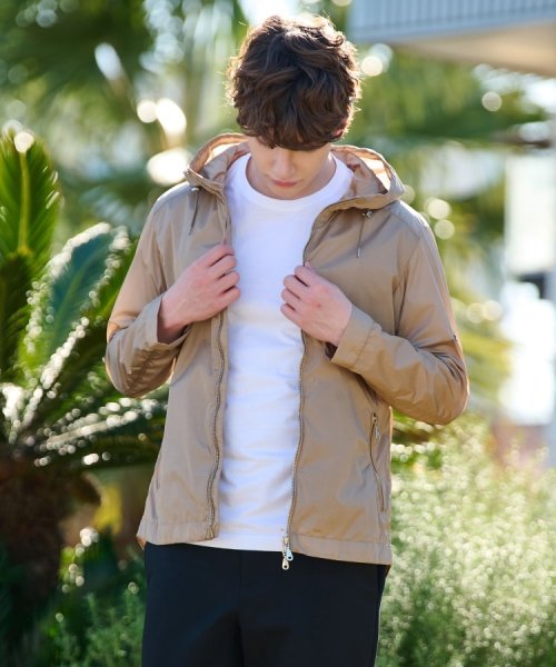 【MonoMAX4月号掲載】LIMONTAナイロン ハイスペックジップアップパーカー 