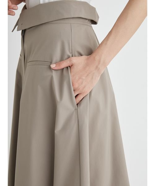 【emmi atelier】撥水ハイウエストフレアスカート EDITION/シアーオパール フレアスカート M1674757388(12870円)