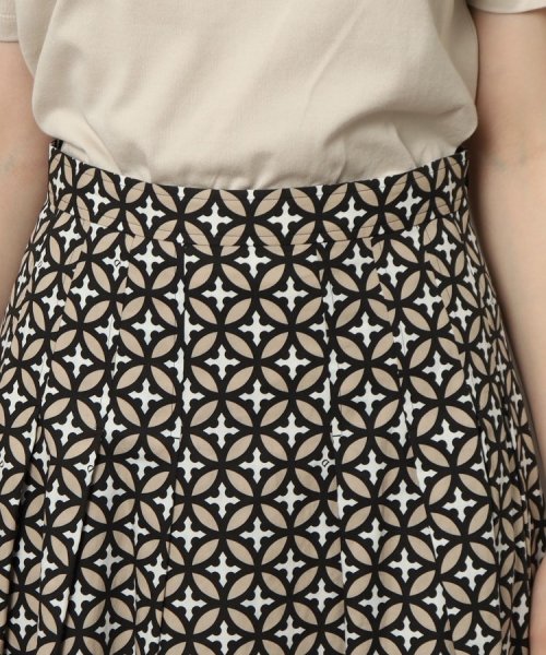 【洗える】オーバーラップサークルプリントスカート 