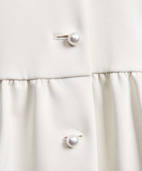 SPONGY パールモチーフ ノーカラー ジャケット SPONGY ブラウス B82 W57 H84 着用サイズ：M