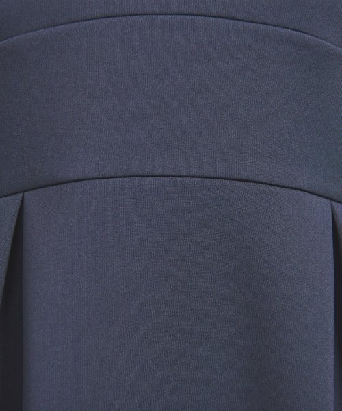 SPONGY パールモチーフ スリットノーカラー ワンピース SPONGY ブラウス B82 W57 H84 着用サイズ：M