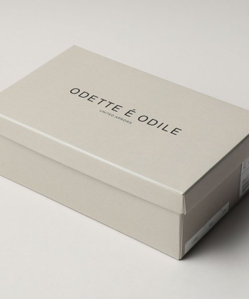 ポインテッドブロックヒール パンプス55↓↑ あらかじめご了承ください