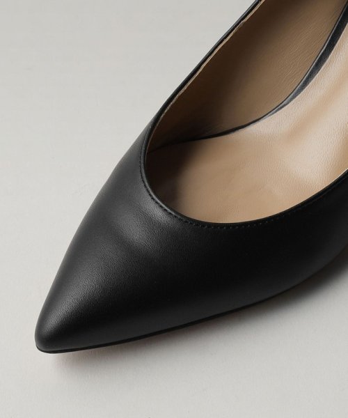 ポインテッドブロックヒール パンプス55↓↑ 商品説明毎シーズン人気のブロックヒールパンプス■デザインヒールの安定感とすっきりとしたシルエットが魅力の一足です。シンプルなパ K1681714890(12870円)