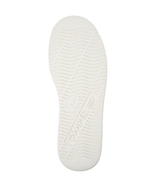 [カンペール] TWINS / レザースニーカー 商品説明配色とディテールで遊ぶ軽量スニーカー1988年に生まれた「TWINS(ツインズ)」は、“右足と左足がそれぞれ独自の個性をもっているけれど、一緒にな M1735958677(13200円)