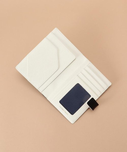 シンプルレザーパスポートケース 