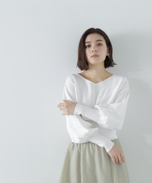 NATURAL BEAUTY BASIC(ナチュラルビューティーベーシック)/Vネッククロップドドルマンニット/img10