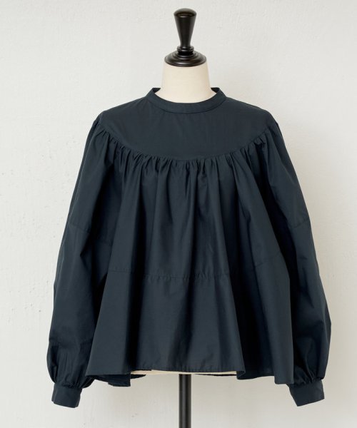 《LIVETART》マルヨークブラウス LIVETART 着用時