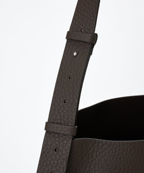 グッシオ ワンハンドルトート ALCE グッシオ 税込み