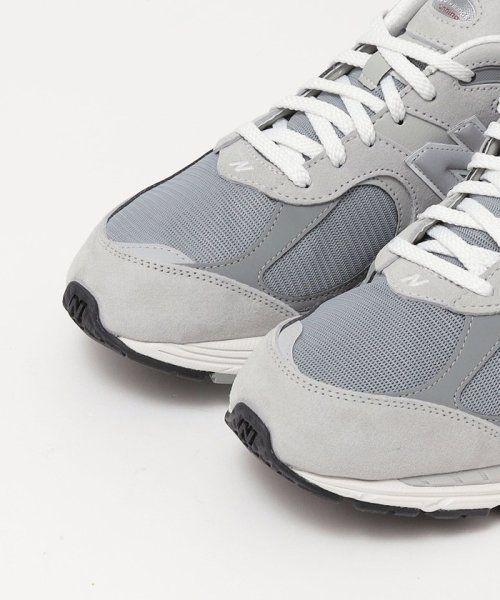 NEW BALANCE: 2002R GTX 2002R