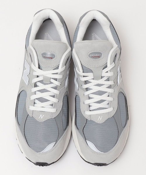 NEW BALANCE: 2002R GTX 2002R