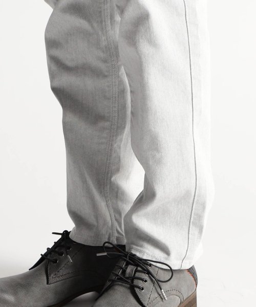 黒顔料ビットデニムパンツ 