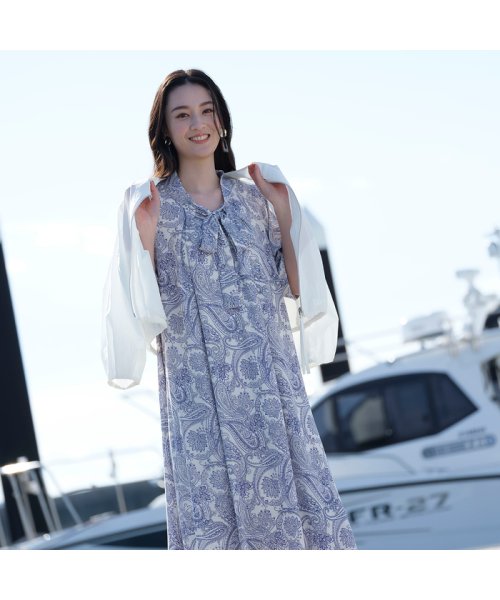 ショート丈・ラグランスリーブジップアップブルゾン 