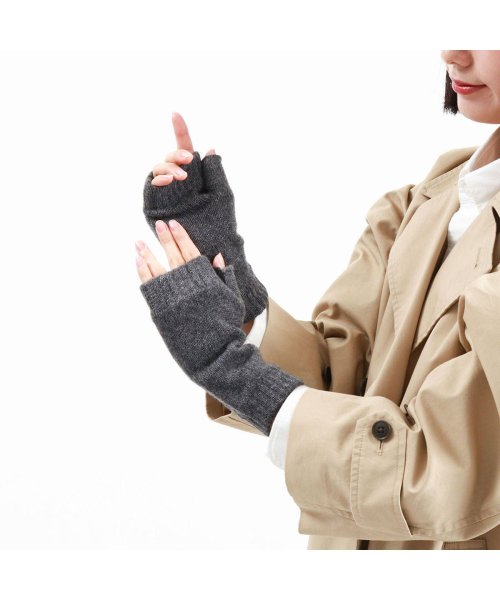 日本正規品 ジョンストンズ オブ エルガン 手袋 指なし Johnstons of Elgin カシミヤ 暖かい ブランド リストウォーマー HAD03215 