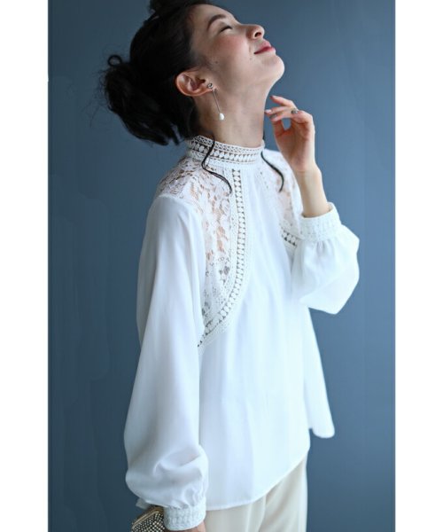 CAWAII(カワイイ)/【ドレスな立ち襟】肩を飾る魅力的シアーレースのきれいめブラウストップス（ホワイト）/img10