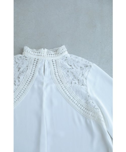 CAWAII(カワイイ)/【ドレスな立ち襟】肩を飾る魅力的シアーレースのきれいめブラウストップス（ホワイト）/img21