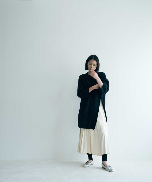 marjour(マージュール)/PEACH SKIN PLEATS SKIRT/img04