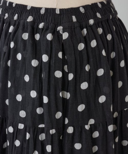 クリンクルドットスカート 着用時