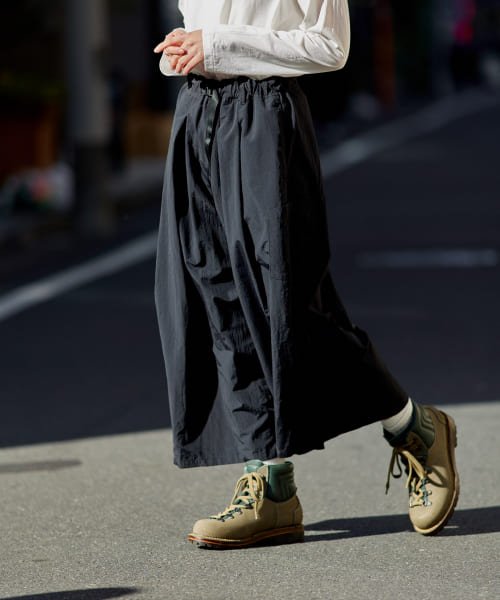 『別注』『撥水/2WAY仕様』GRAMICCI　アクティブナイロンサロペット パンツの2WAY仕様 165cm BEIGE