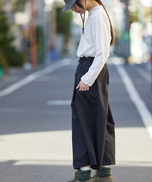 『別注』『撥水/2WAY仕様』GRAMICCI　アクティブナイロンサロペット パンツの2WAY仕様 165cm BEIGE