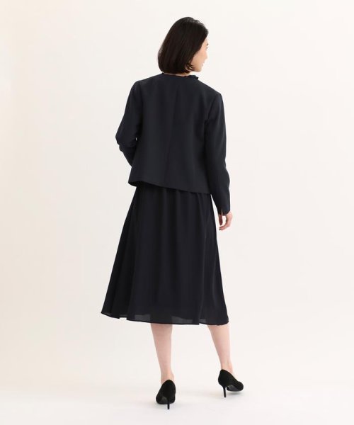 ノーカラージャケット 