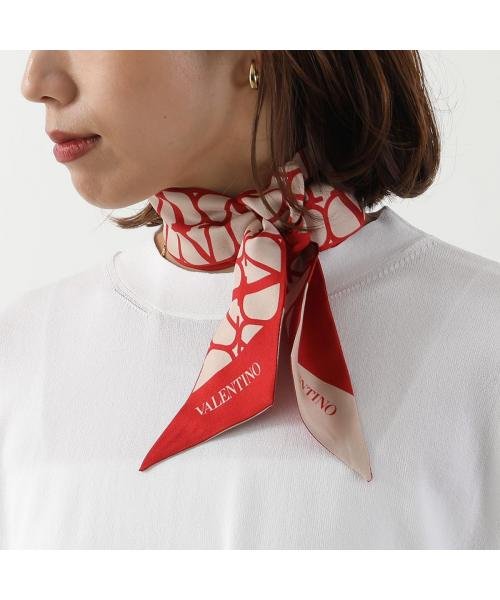 VALENTINO スカーフ E6017 QDNトワル イコノグラフ マフラー・スカーフ・ストール W1568227542(12112円)