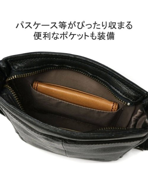 ダコタブラックレーベル ショルダーバッグ ブランド Dakota BLACK LABEL 小さめ 50代 本革 縦型 シンプル A5 ミリア 1622905 