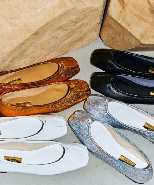 GRISEレザースクエアプリーツフラット GRISE Talon