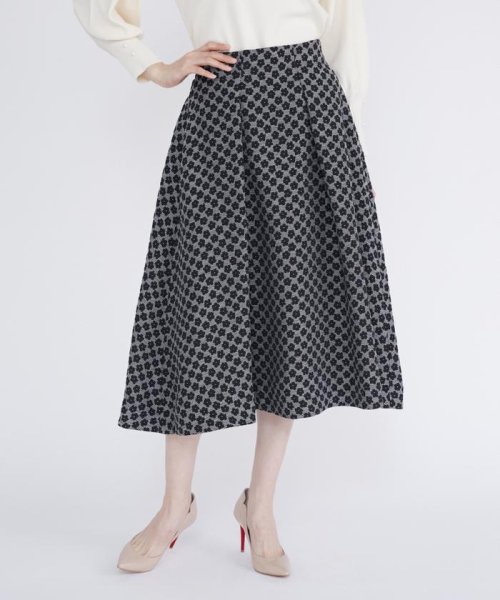 フラワーふくれジャガードタックフレアスカート 