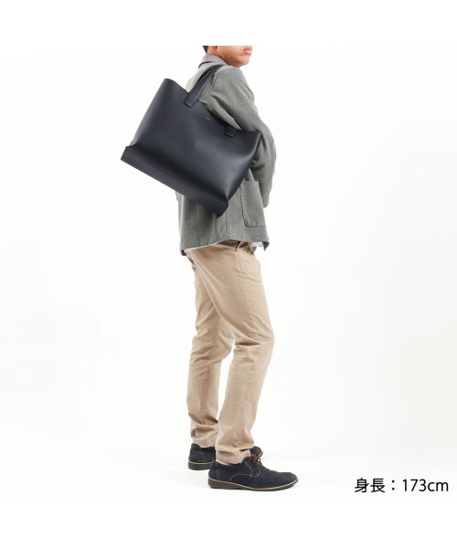 【日本正規品】ファーロ トートバッグ A4 FARO 本革 通勤バッグ ビジネス 通勤 13.6L 無地 Calma Tote Medium F2311B102 