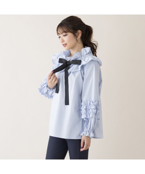 フリルカラーブラウス 