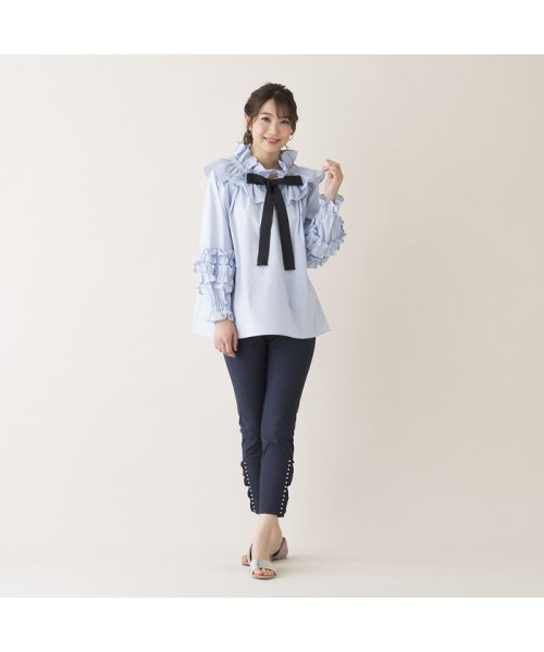 フリルカラーブラウス 
