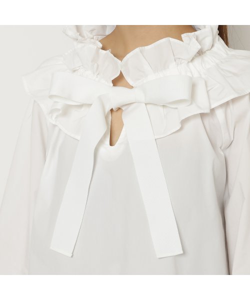 フリルカラーブラウス 