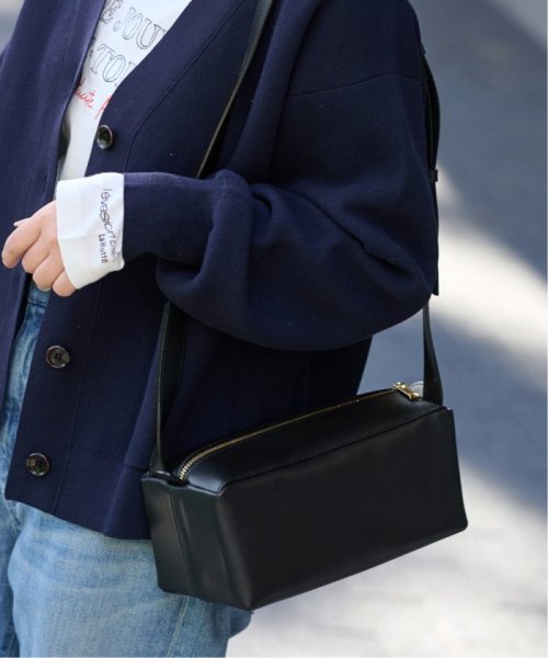 LA SCAIA rectangle shoulder LA FRAMeWORK